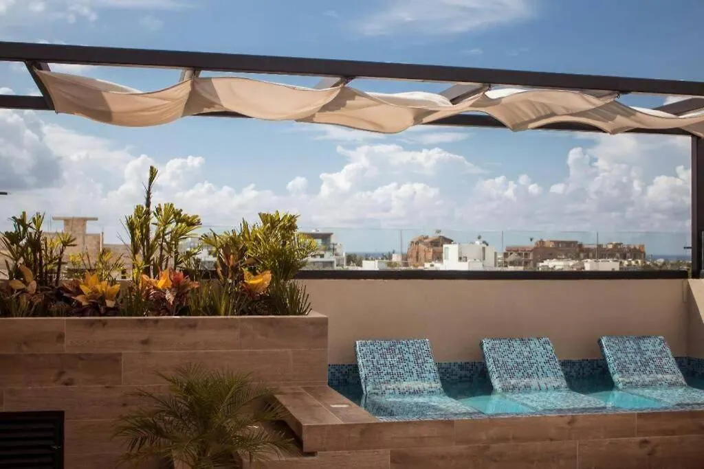 Beachside Studio & Jacuzzi Bliss Playa del Carmen Apartment